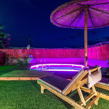 Modern House With Pool Near Beach Gazi Exterior photo