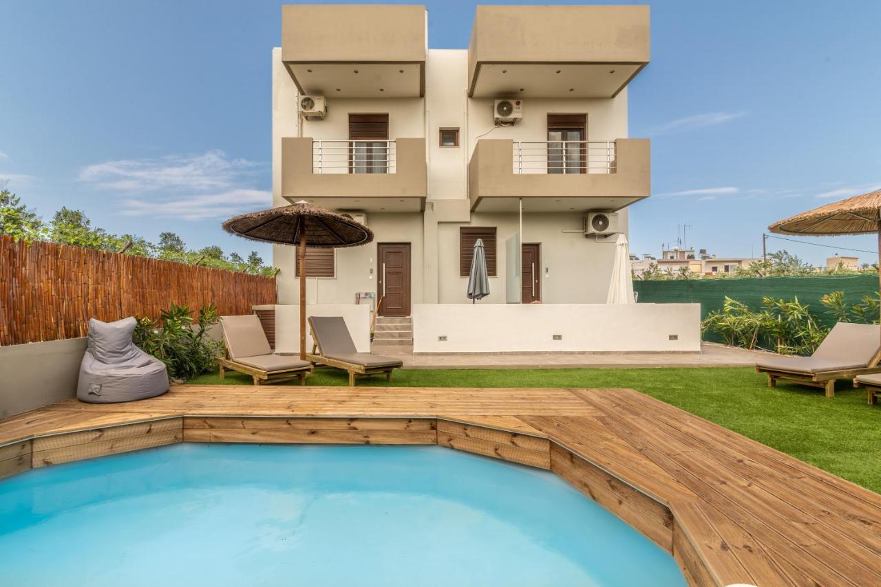 Modern House With Pool Near Beach Gazi Exterior photo